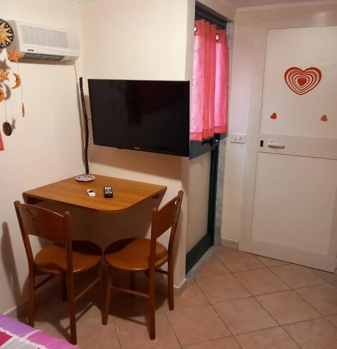 Anny House-1