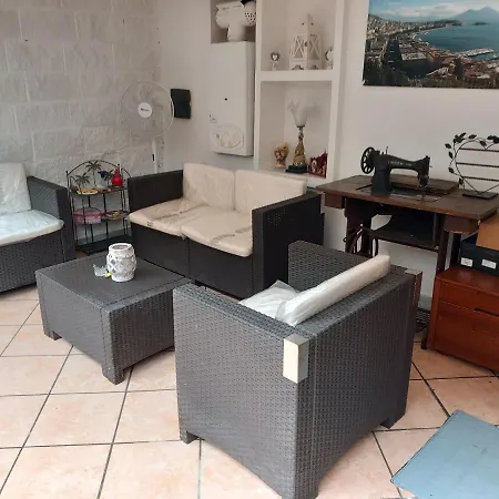 Anny House-2
